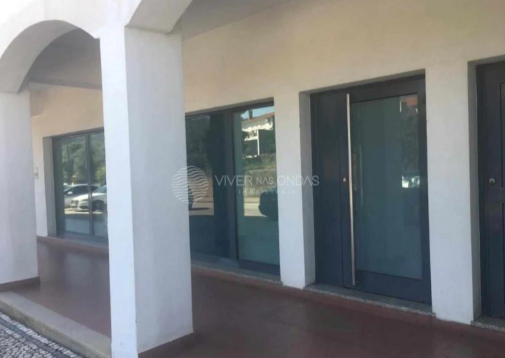 Loja para Venda em São Vicente da Beira Foto 3