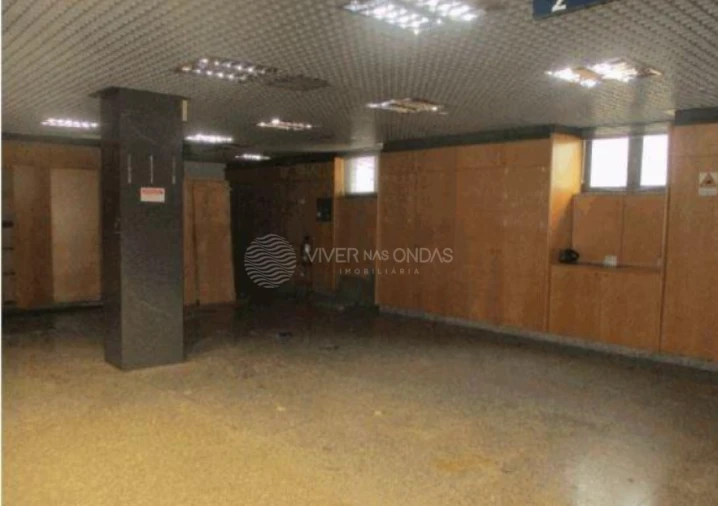 Loja para Venda em São Vicente da Beira Foto 2