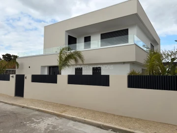 Moradia T4 para Venda em Amora