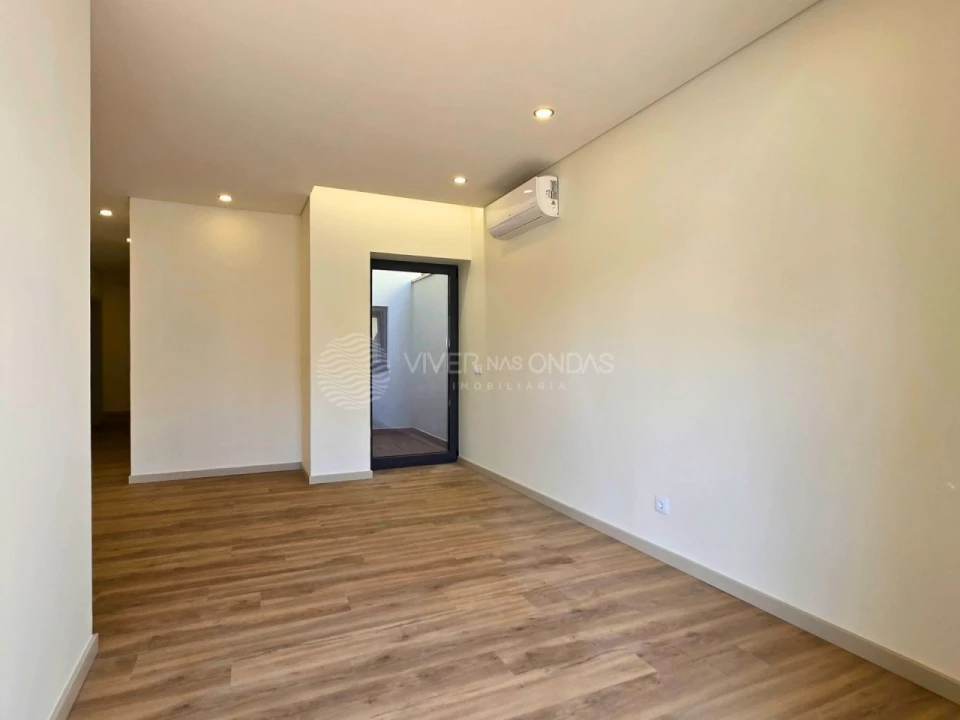 Moradia T3 para Venda em Espinho Foto 4