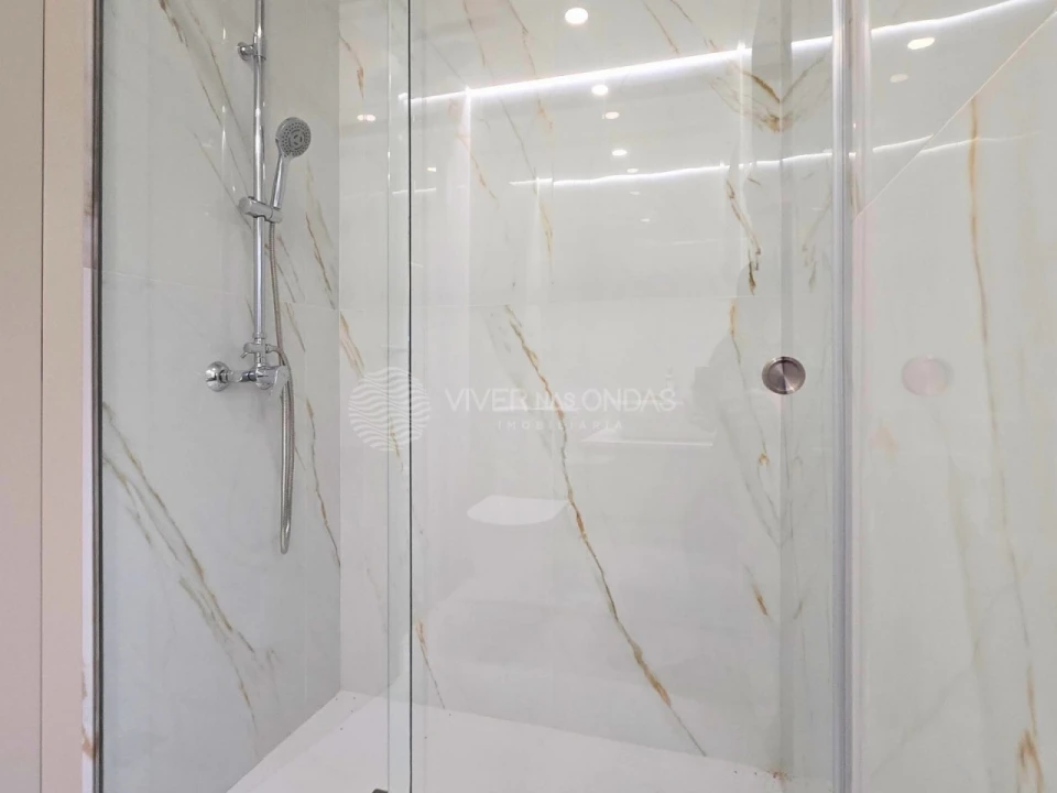 Moradia T3 para Venda em Espinho Foto 27