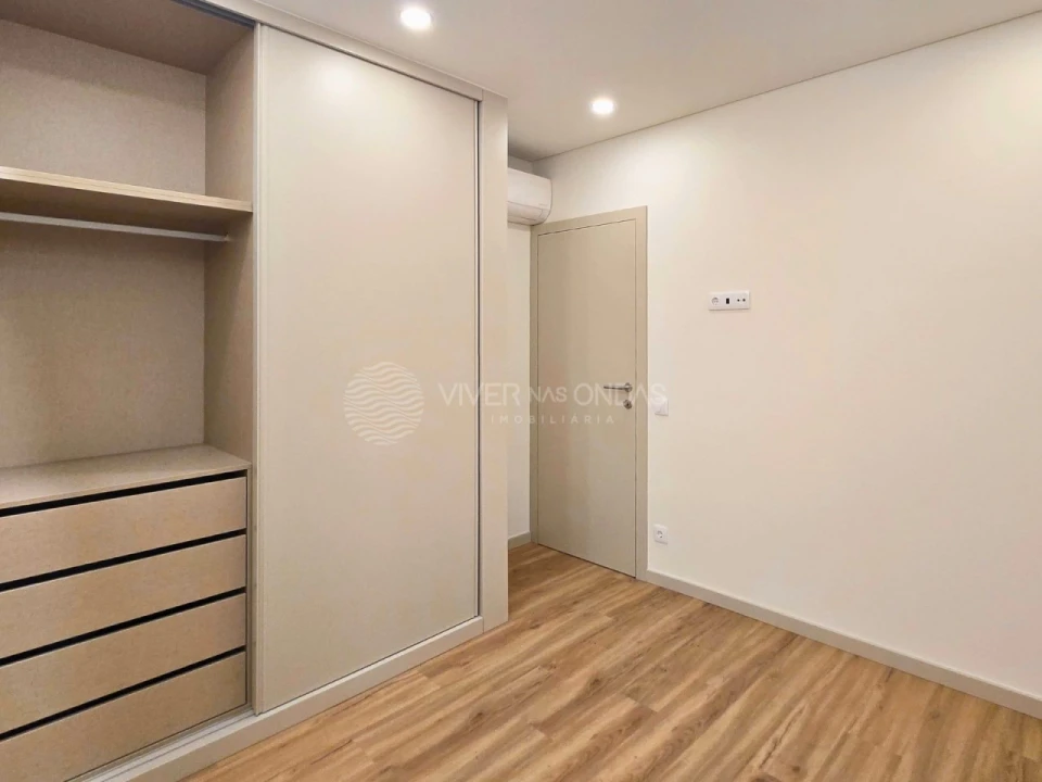 Moradia T3 para Venda em Espinho Foto 38