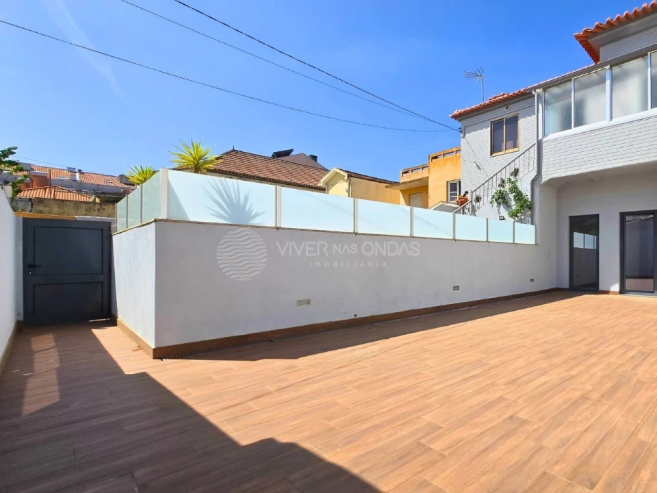 Moradia T3 para Venda em Espinho Foto 44