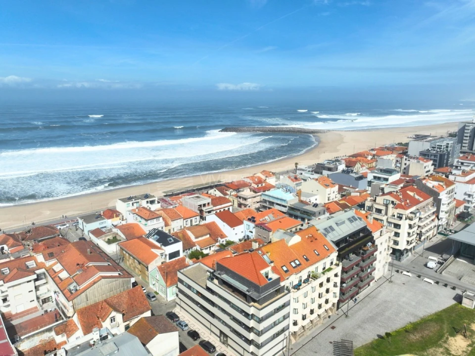 Moradia T3 para Venda em Espinho Foto 61