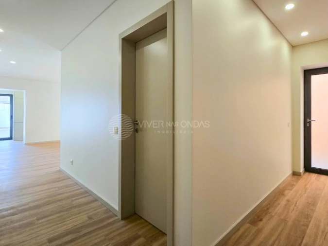 Moradia T3 para Venda em Espinho Foto 40