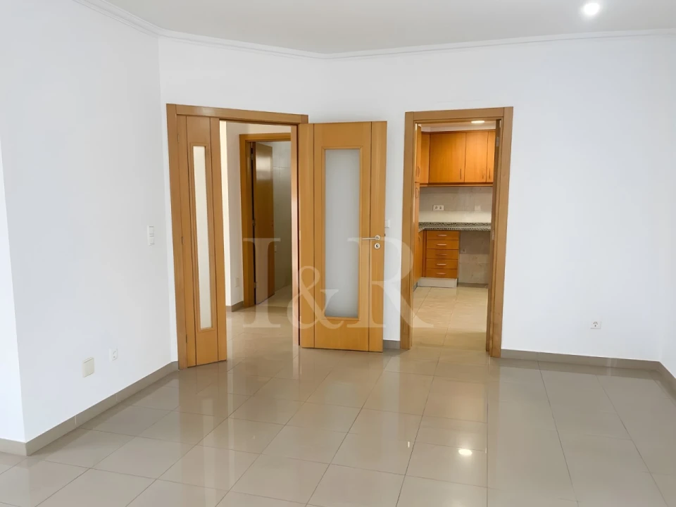 Moradia T5 para Venda em Laranjeiro e Feijó Foto 8