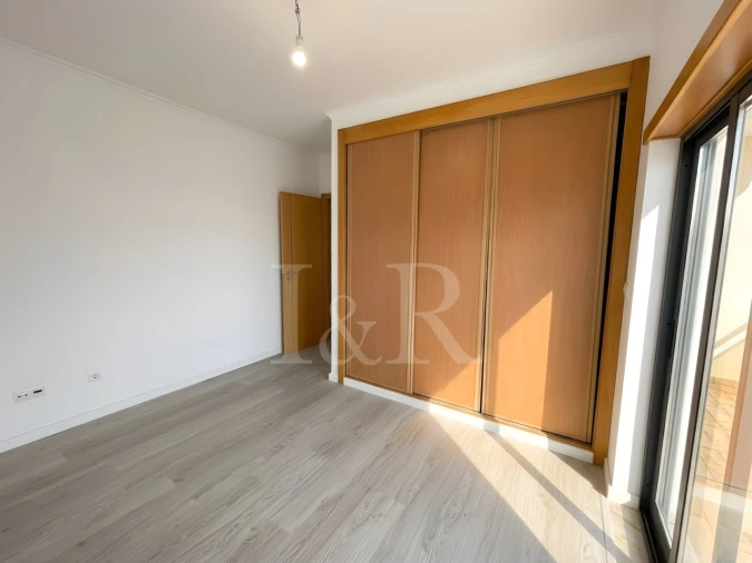 Moradia T5 para Venda em Laranjeiro e Feijó Foto 28