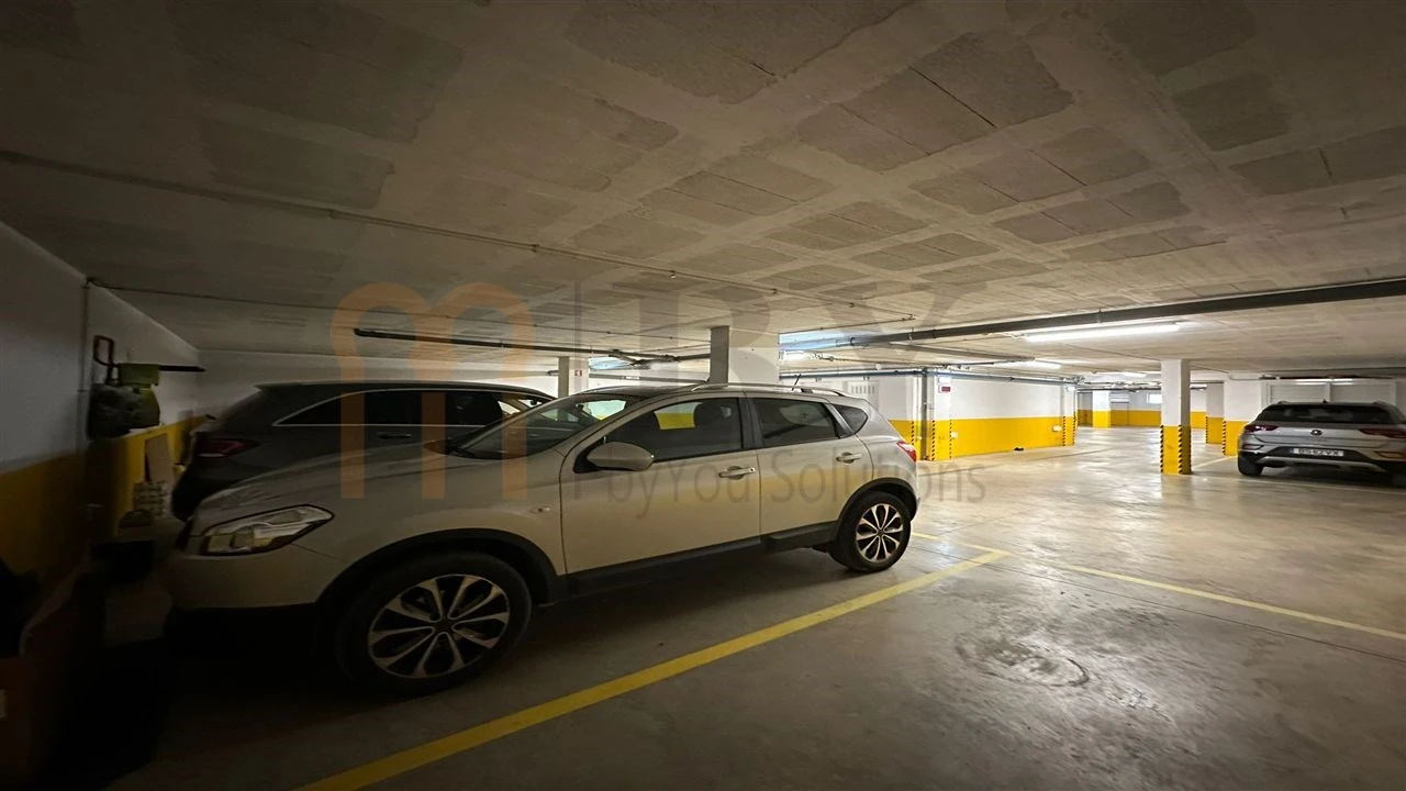 Apartamento T2 para Venda em Faro (Sé e São Pedro) Foto 20