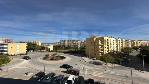 Apartamento T2 para Venda em Faro (Sé e São Pedro)