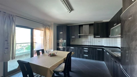 Apartamento T2 para Venda em Faro (Sé e São Pedro)