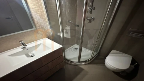 Apartamento T2 para Venda em Faro (Sé e São Pedro)