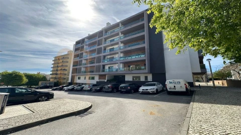 Apartamento T2 para Venda em Faro (Sé e São Pedro)