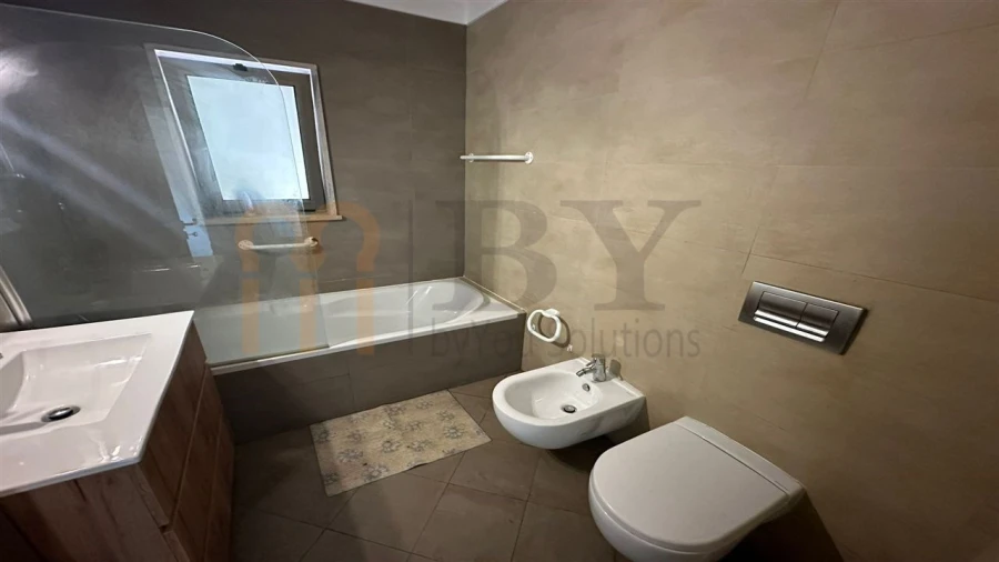 Apartamento T2 para Venda em Faro (Sé e São Pedro) Foto 6