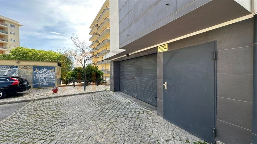 Apartamento T2 para Venda em Faro (Sé e São Pedro) Foto 21