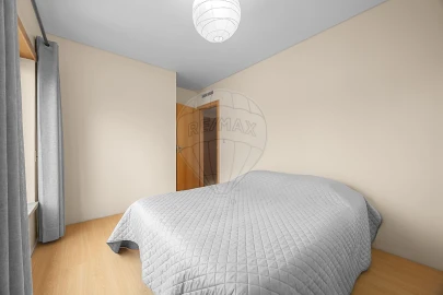 Apartamento T2 para Venda em Santo António dos Cavaleiros e Frielas