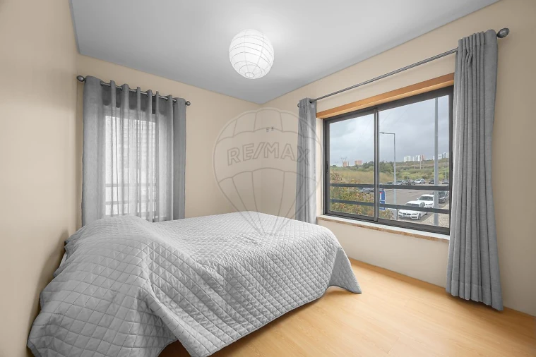 Apartamento T2 para Venda em Santo António dos Cavaleiros e Frielas Foto 14