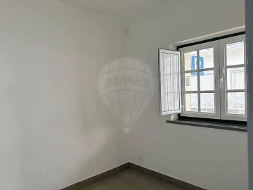 Loja para Arrendamento em Vila Nova da Barquinha