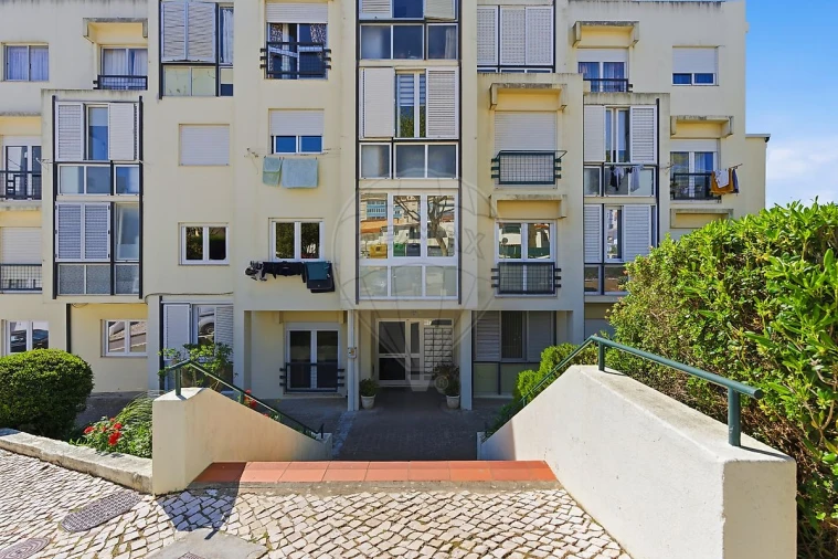 Apartamento T3 para Venda em Cascais e Estoril Foto 2