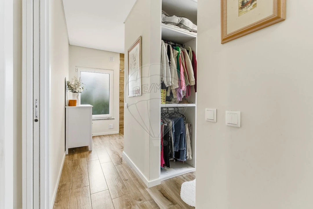 Moradia T4 para Venda em Gambia-Pontes-Alto da Guerra Foto 34