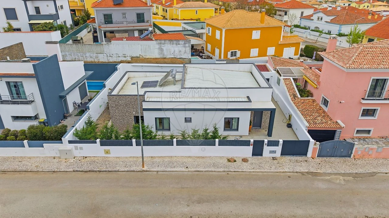 Moradia T4 para Venda em Gambia-Pontes-Alto da Guerra Foto 45