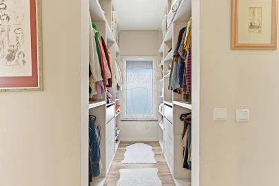 Moradia T4 para Venda em Gambia-Pontes-Alto da Guerra