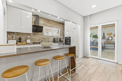 Moradia T4 para Venda em Gambia-Pontes-Alto da Guerra