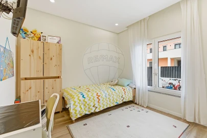 Moradia T4 para Venda em Gambia-Pontes-Alto da Guerra