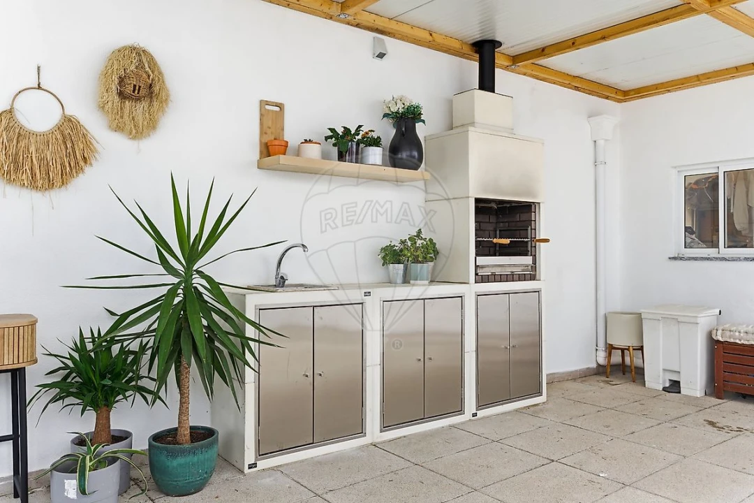 Moradia T4 para Venda em Gambia-Pontes-Alto da Guerra Foto 6