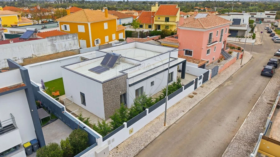 Moradia T4 para Venda em Gambia-Pontes-Alto da Guerra Foto 44