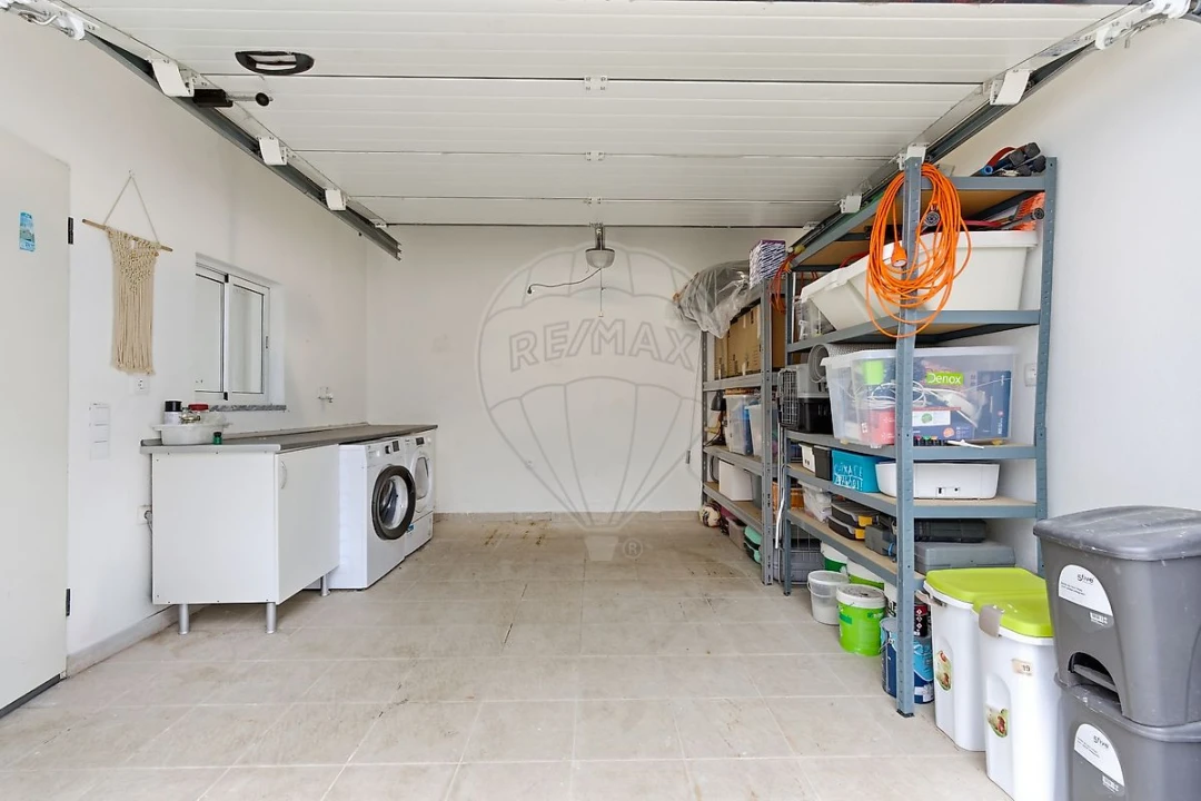 Moradia T4 para Venda em Gambia-Pontes-Alto da Guerra Foto 2