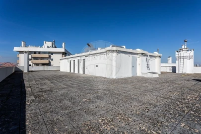 Apartamento T3 para Arrendamento em São Domingos de Benfica