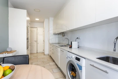 Apartamento T3 para Arrendamento em São Domingos de Benfica