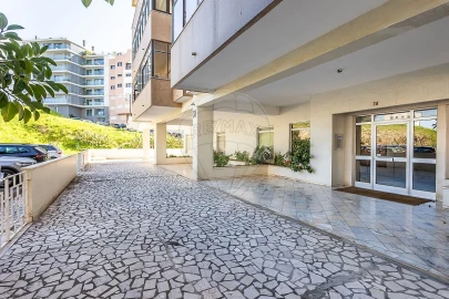 Apartamento T3 para Arrendamento em São Domingos de Benfica