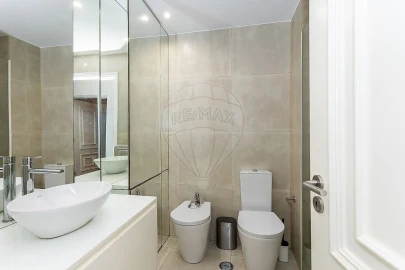 Apartamento T3 para Arrendamento em São Domingos de Benfica