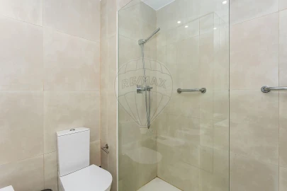 Apartamento T3 para Arrendamento em São Domingos de Benfica