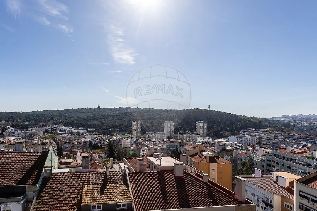 Apartamento T3 para Arrendamento em São Domingos de Benfica Foto 30