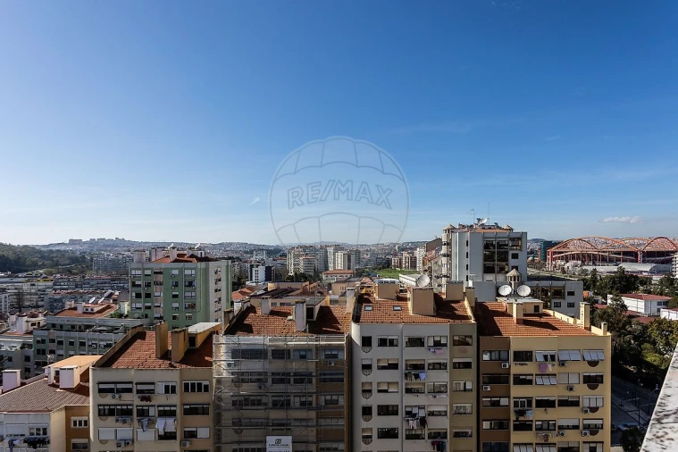 Apartamento T3 para Arrendamento em São Domingos de Benfica Foto 31