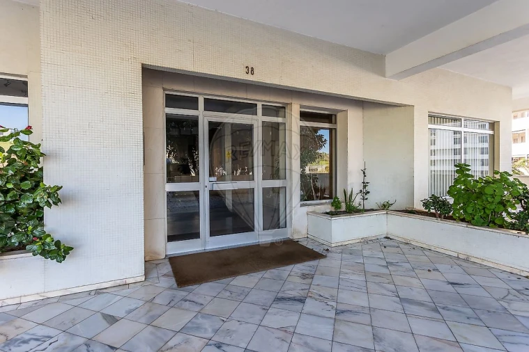 Apartamento T3 para Arrendamento em São Domingos de Benfica Foto 25