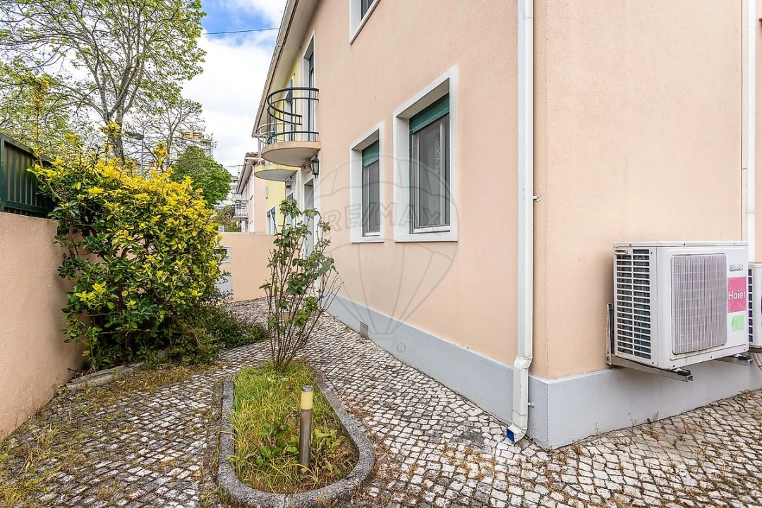 Moradia T3 para Venda em Benfica Foto 37