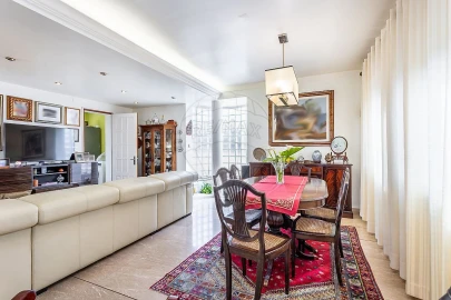 Moradia T3 para Venda em Benfica