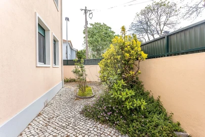 Moradia T3 para Venda em Benfica