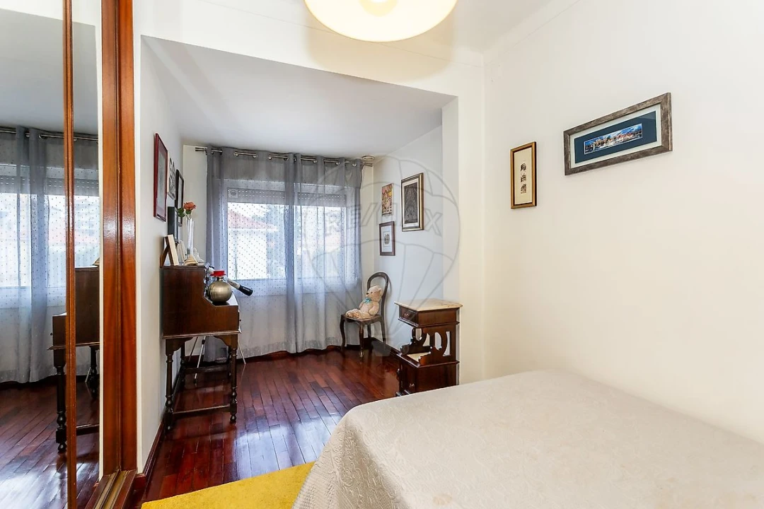 Moradia T3 para Venda em Benfica Foto 1