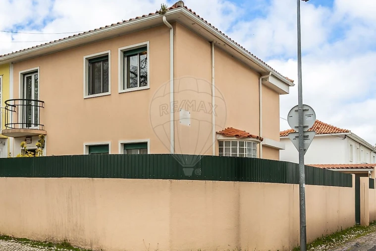 Moradia T3 para Venda em Benfica Foto 41
