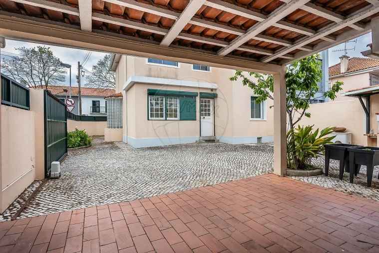 Moradia T3 para Venda em Benfica Foto 28