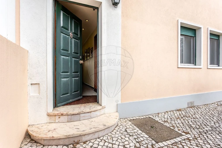 Moradia T3 para Venda em Benfica Foto 35