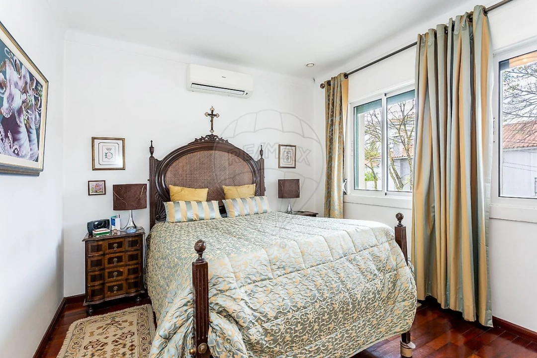 Moradia T3 para Venda em Benfica Foto 3