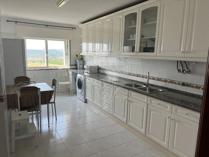 Apartamento T2 para Venda em Massamá e Monte Abraão Foto 4