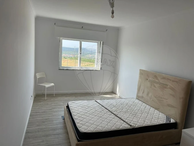 Apartamento T2 para Venda em Massamá e Monte Abraão Foto 11