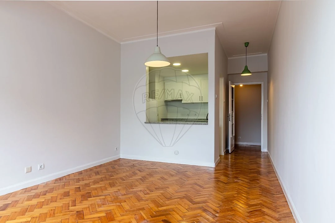 Apartamento T2 para Arrendamento em Cedofeita, Santo Ildefonso, Sé, Miragaia, São Nicolau e Vitória Foto 8