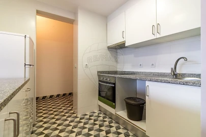 Apartamento T2 para Arrendamento em Cedofeita, Santo Ildefonso, Sé, Miragaia, São Nicolau e Vitória